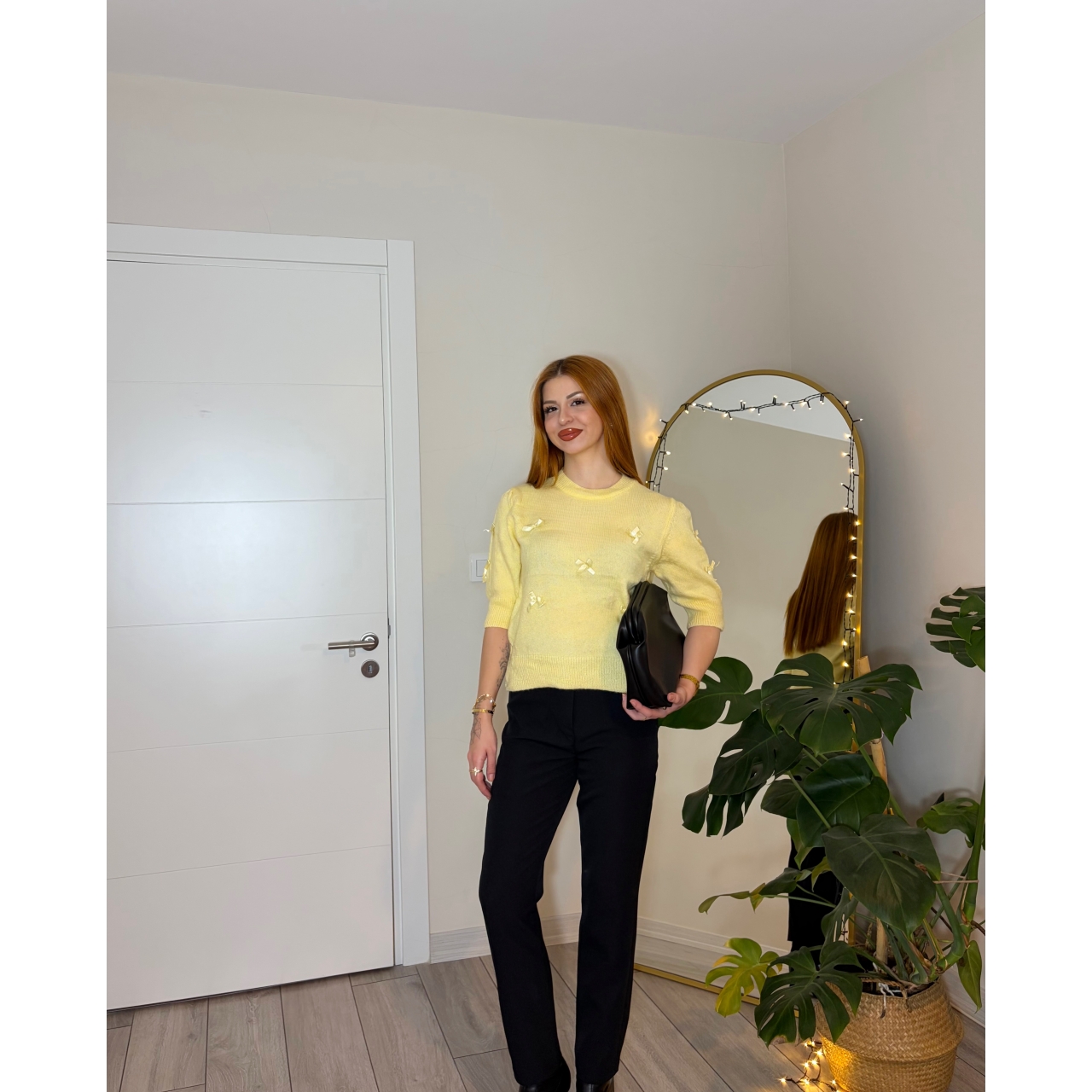 Limon Sarısı Fiyonk Detaylı Yumuşak Triko Kazak